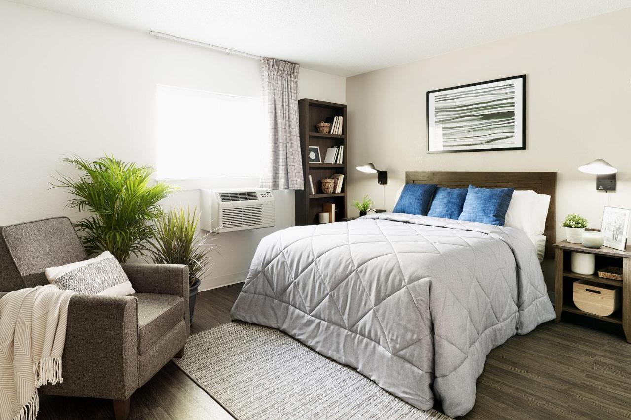Intown Suites Extended Stay Greensboro Nc - Lanada מראה חיצוני תמונה