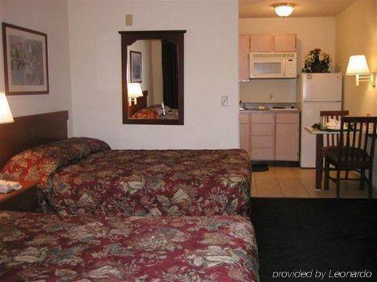 Intown Suites Extended Stay Greensboro Nc - Lanada חדר תמונה
